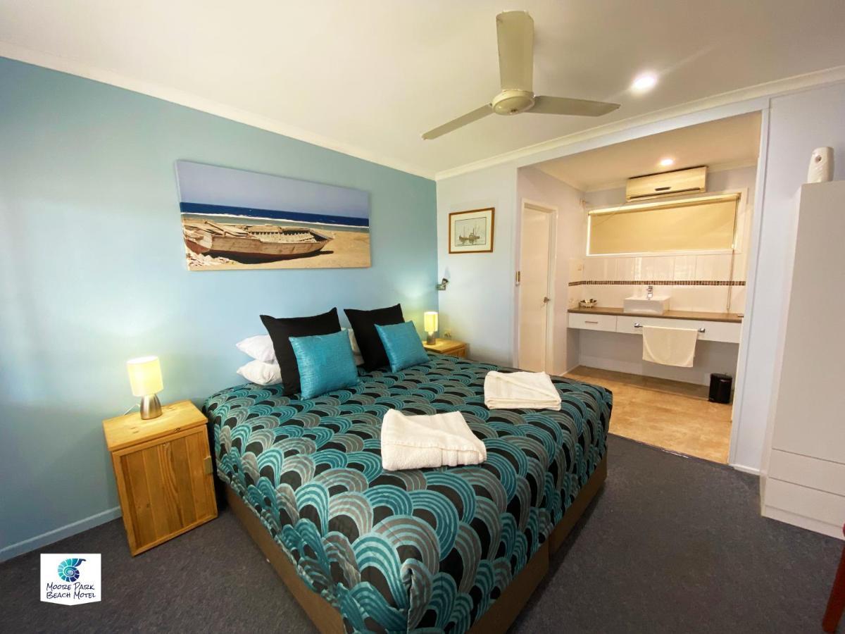 Moore Park Beach Inn Bundaberg Exterior photo
